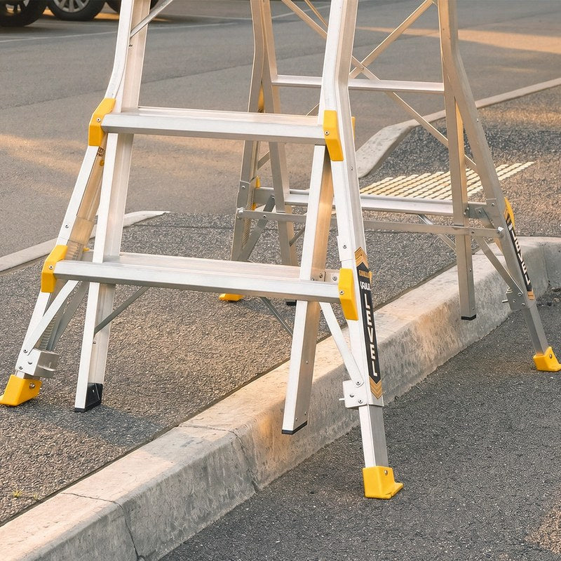 Gorilla PL0508HD-LVL levelled on a kerb, Quad Leveller legs extended